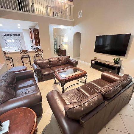 Mickeys Escape - Magical Lakeview 7Br - 4 Master Suites Pool & Hot Tub Bbq Home Theater And 2 Miles Disney! Orlando Buitenkant foto