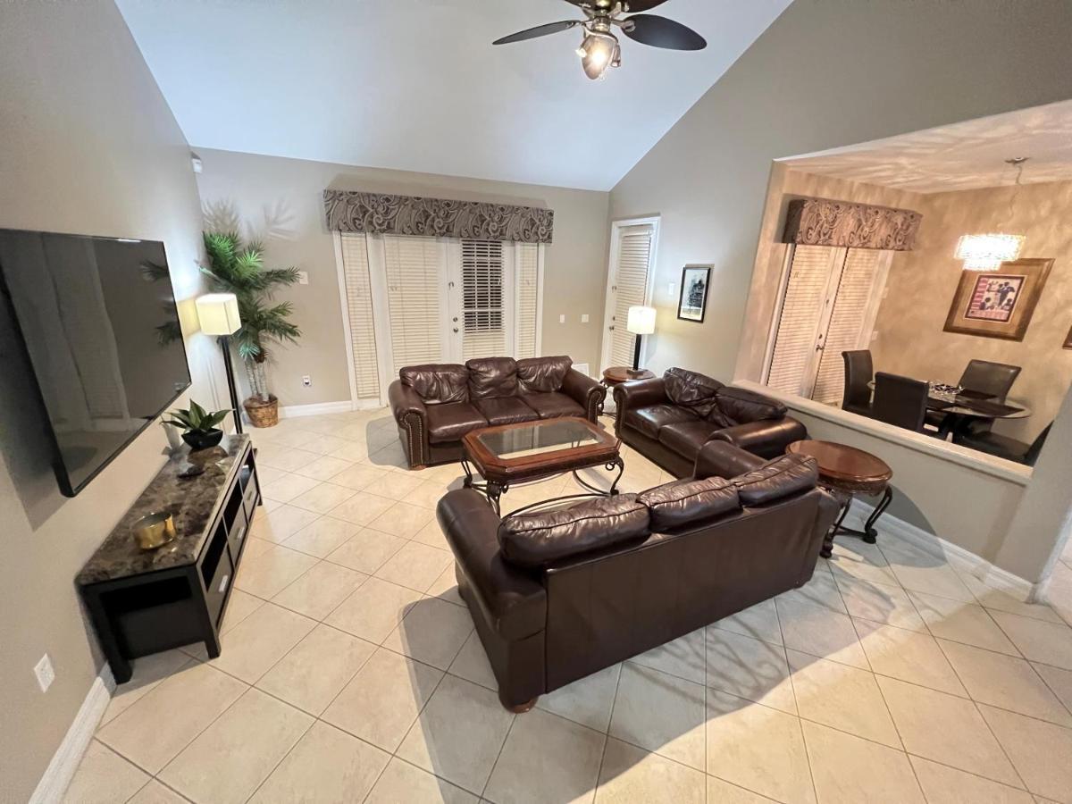 Mickeys Escape - Magical Lakeview 7Br - 4 Master Suites Pool & Hot Tub Bbq Home Theater And 2 Miles Disney! Orlando Buitenkant foto